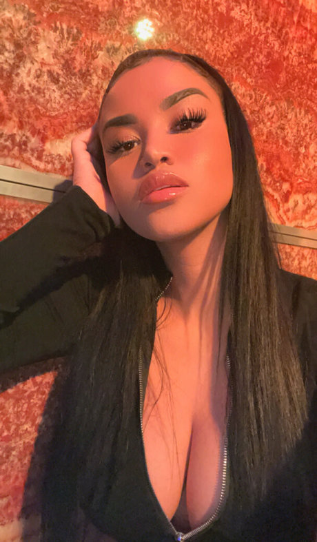 sheismichaela ホットなポルノスター 写真