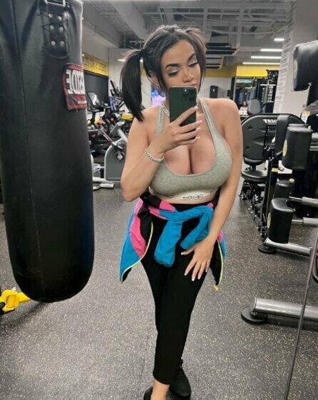 sheismichaela 美しいスター 写真