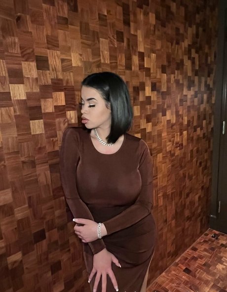 sheismichaela かわいいポルノスター アーカイブ