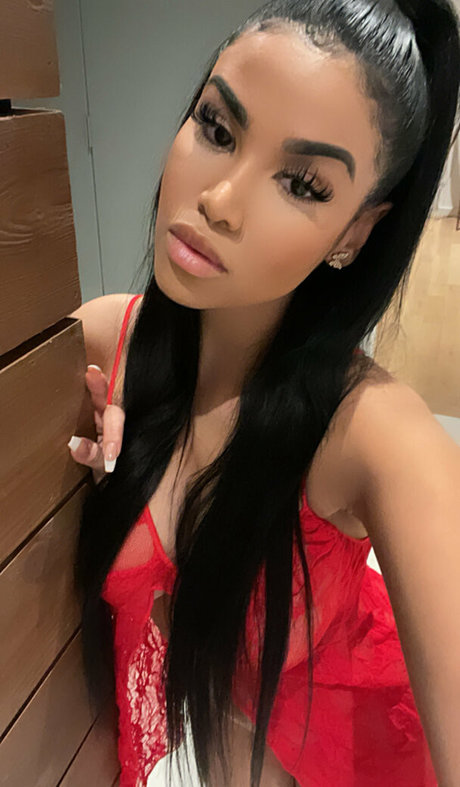 sheismichaela セクシー女優 写真