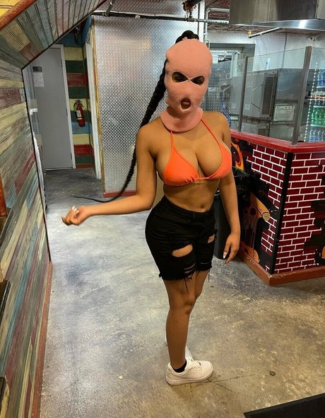 sheismichaela アート女優 写真