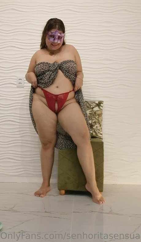 曲線美の熟女オンリーファンズ 美しいポルノ 画像