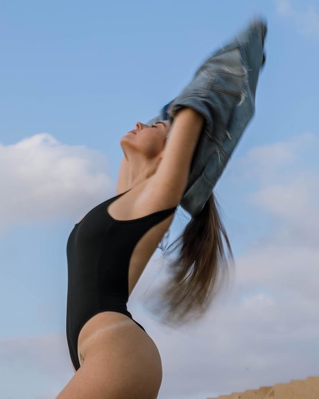 Effy Palarya トップ女優 写真