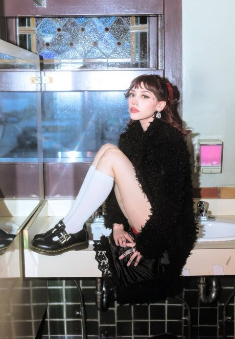 Kailee Morgue スター xxx 写真