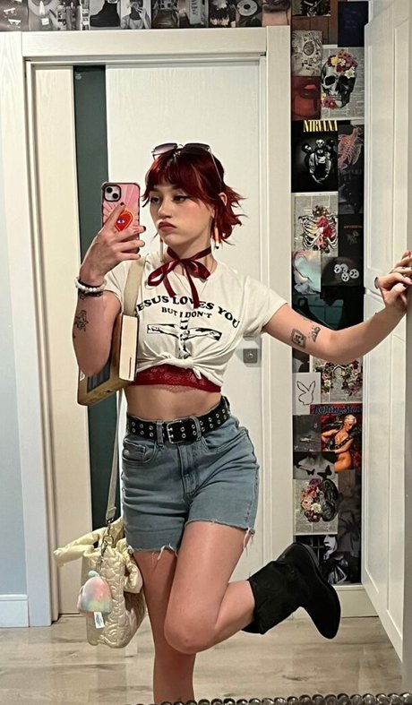 Kailee Morgue ポルノスター アート 画像
