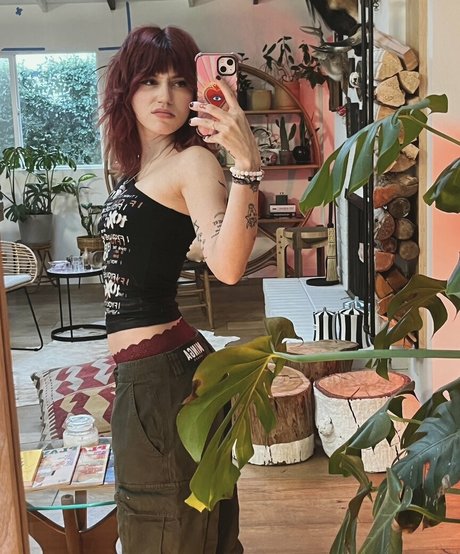 Kailee Morgue top profile image