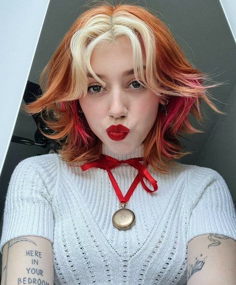 Kailee Morgue アダルトスター 写真