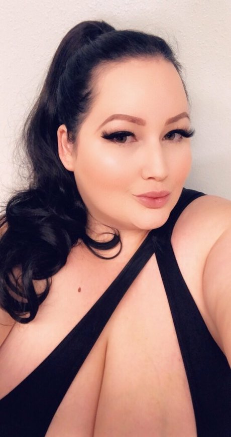 fateliza ポルノスター ヌード 写真