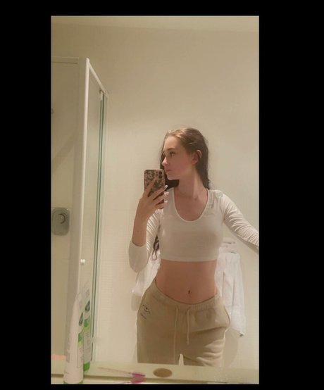 taliah nugg ヌードモデル 写真