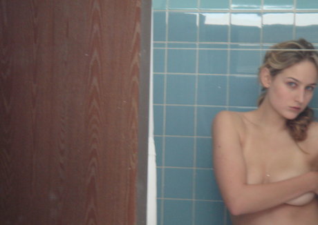 Leelee Sobieski アートスター アーカイブ