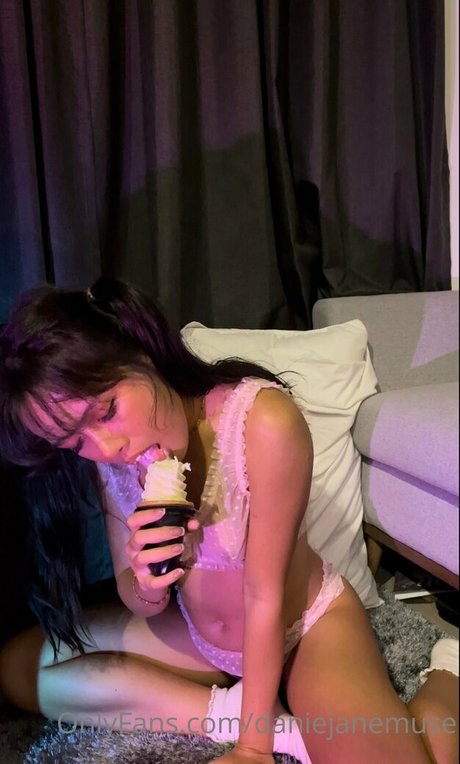 daniejanemuse スター 画像