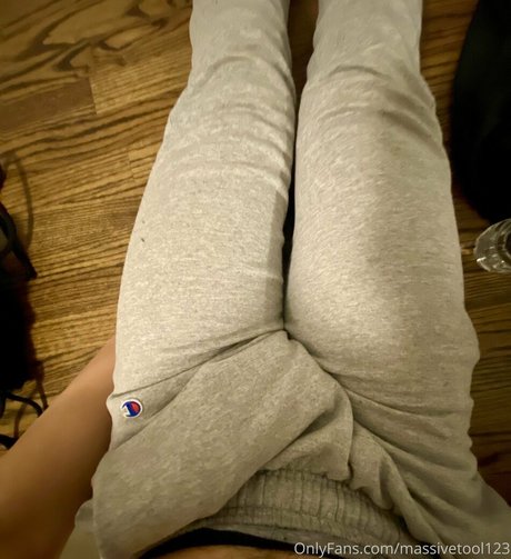 massivetool123 素敵なモデル 写真