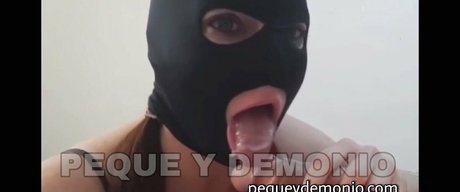 pequeydemonio ヌードのポルノスター 写真