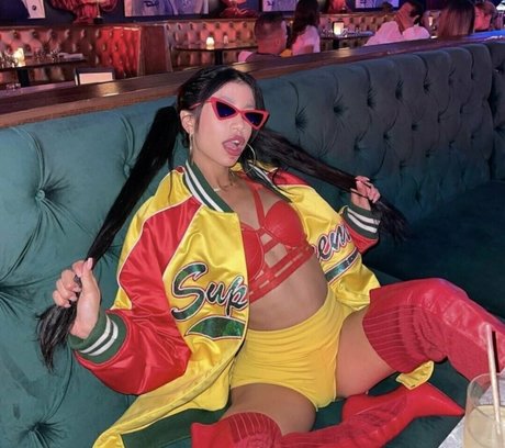 Lilveronicar 高品質のポルノスター アーカイブ