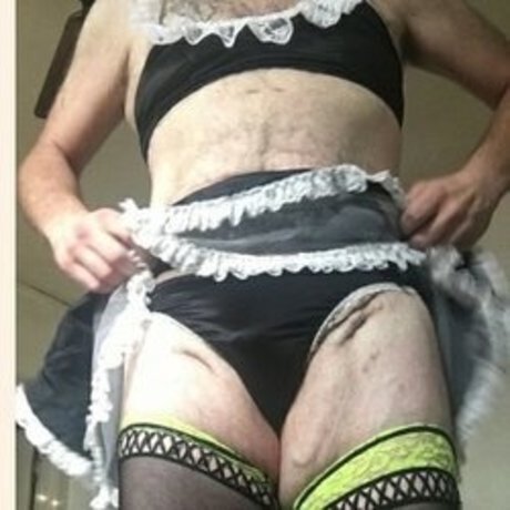 Satin party guy スター 写真