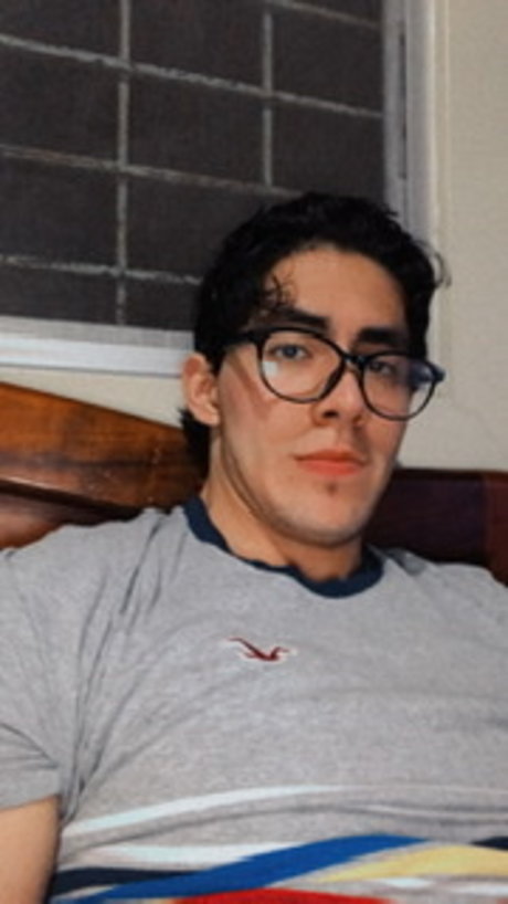 Santiago Aguilar ホットなポルノスター 画像