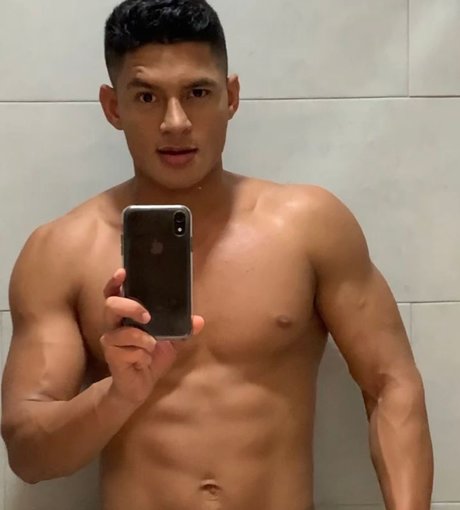 Santiago Rodriguez XXXモデル 写真
