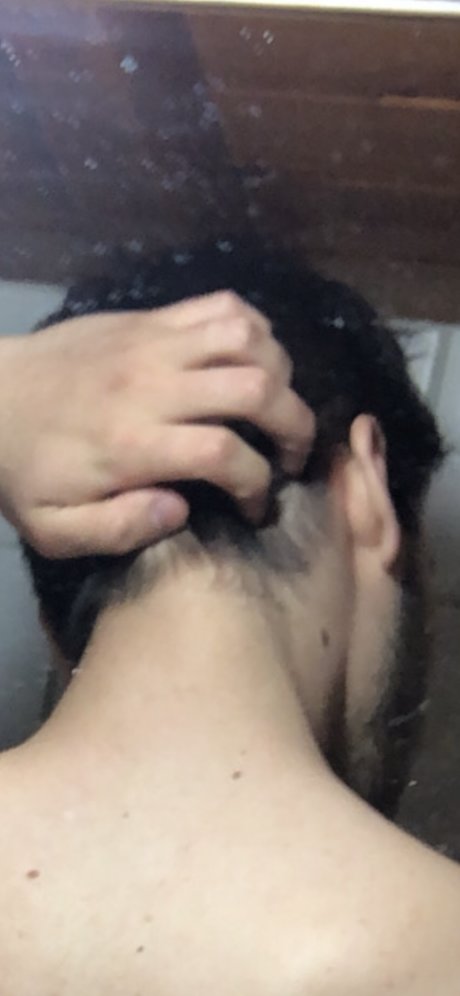 SStudious BBoy エロティックなモデル 画像