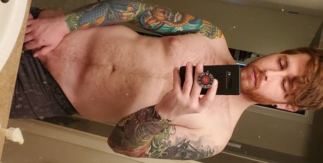 Alex Harris ヌードのポルノスター ギャラリー