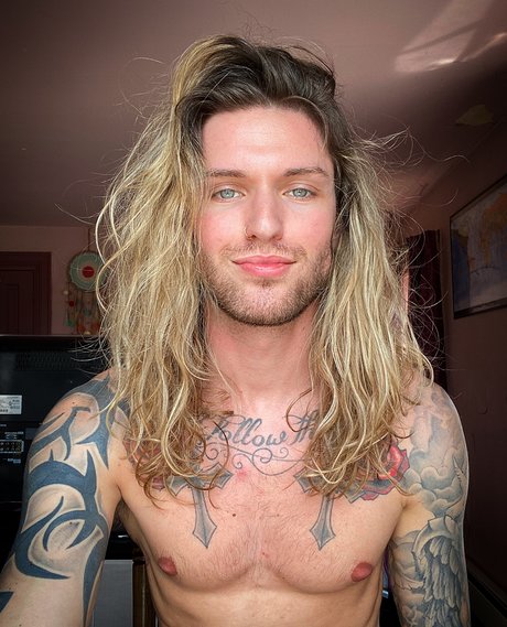 Zachary Charles ポルノスター 写真