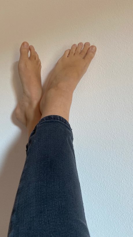 FeetFragolina HDモデル 写真
