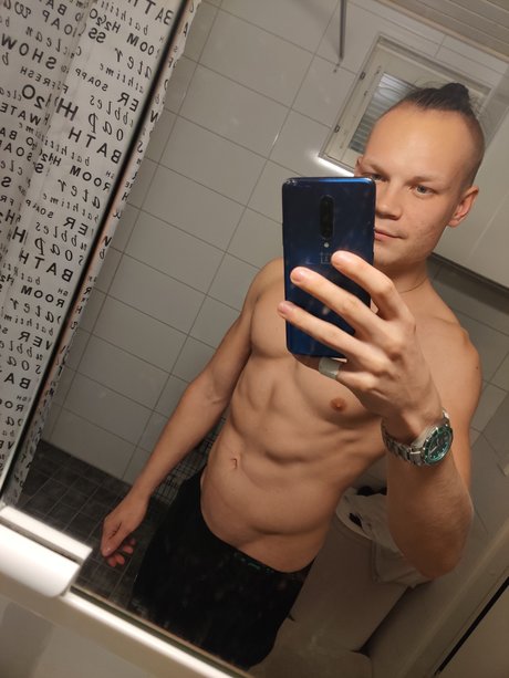 Juuso HDスター 写真