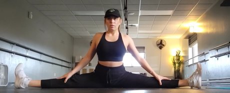 Mmabae 裸のスター 画像