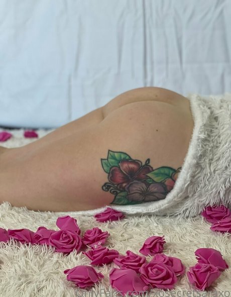xosecretsaraxo エロティックなポルノスター 画像