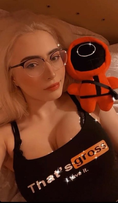 Athena Cosplay ヌードモデル 画像
