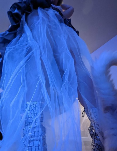 sincerelysarahtrickler ポルノスター 無料 写真