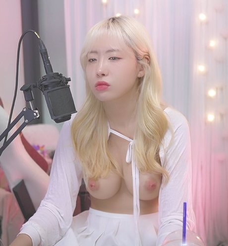 Yunicorn19 ポルノモデル 画像