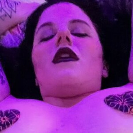 primalpagan エロティックモデル 画像