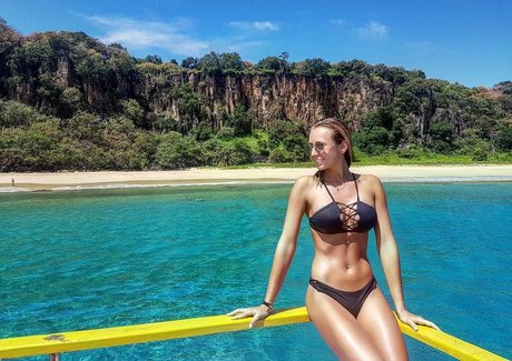 Sofia Arruda ヌードスター 画像