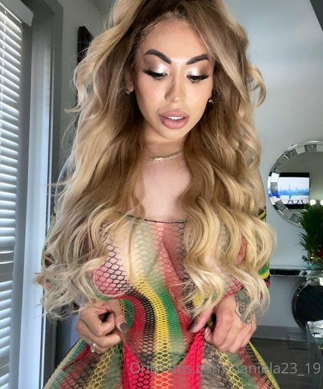 daniela23 19 ヌードモデル 写真