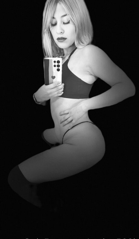 catina500k 完璧なポルノスター 写真