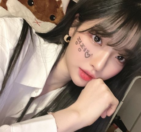 Se Yeon 女優 写真
