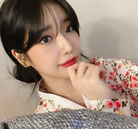 Se Yeon 完璧なモデル 画像