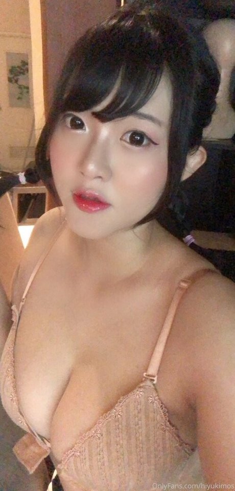 痴女オンリーファンズ セクシー裸 写真
