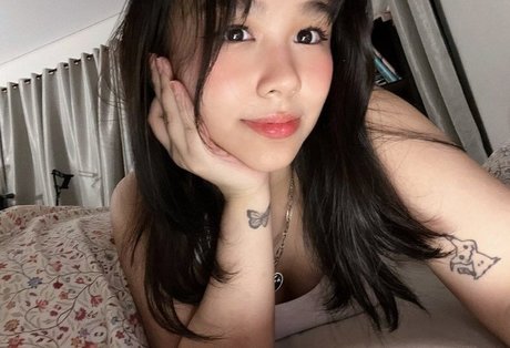 sadparu ポルノスター 独占 写真