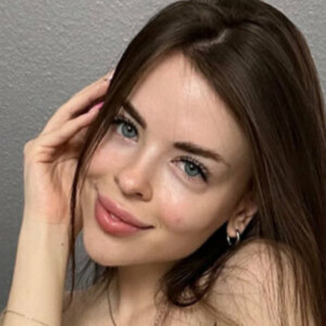 chloecuttie 裸のスター 画像