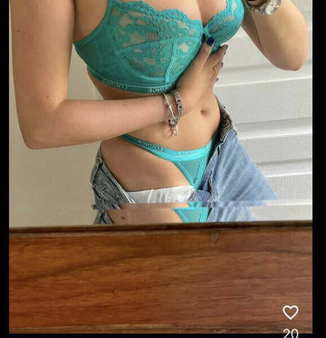 Charlotte Haffner 裸モデル 画像