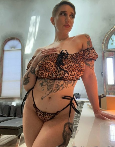 caitlinzielinskifree トップスター 写真