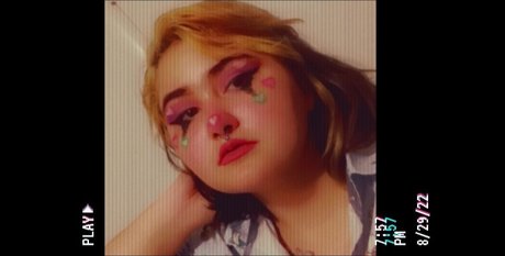 Lucie Hill アートポルノスター アーカイブ