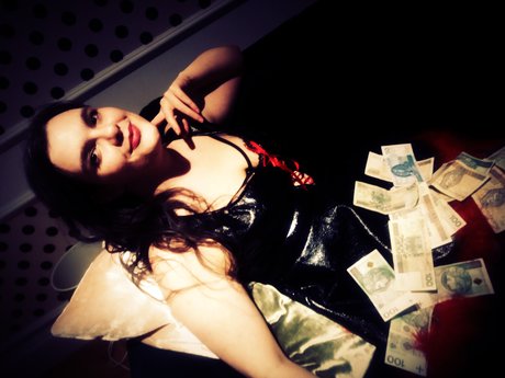 LadyShibariFindom 美しい女優 写真