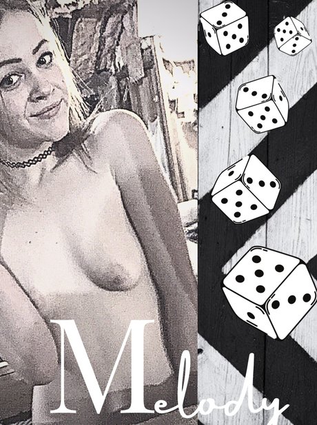 Melody Thompson スター ヌード 写真