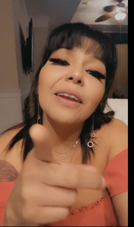 LaReinaDelSur Mariela 可愛いモデル 画像