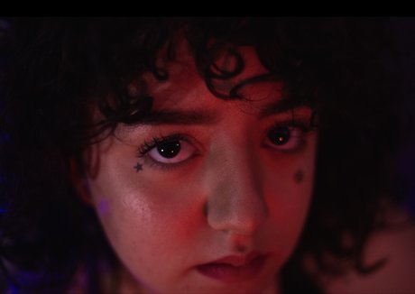 Lora Raw HDポルノスター 写真