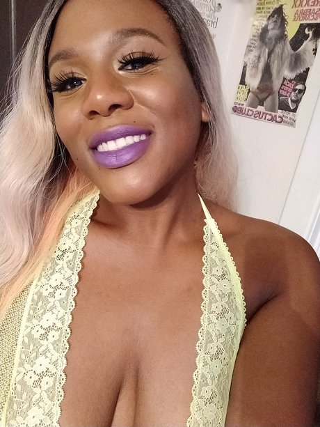 bbw belle ホットスター 写真