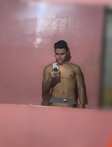 Dilan Hernandez セクシーなスター アーカイブ