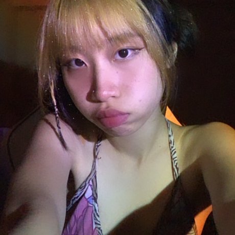 Neon Guts 完璧な女優 写真